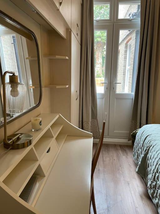 West London Stunning Garden Flat - Period Features Apartment Exterior foto